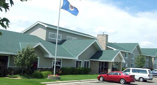 Отель AmericInn Lodge & Suites - Northfield