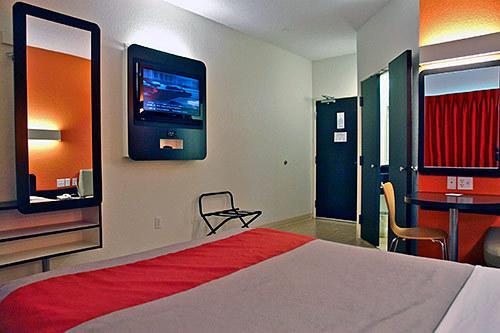 Отель Motel 6 Columbus - Worthington