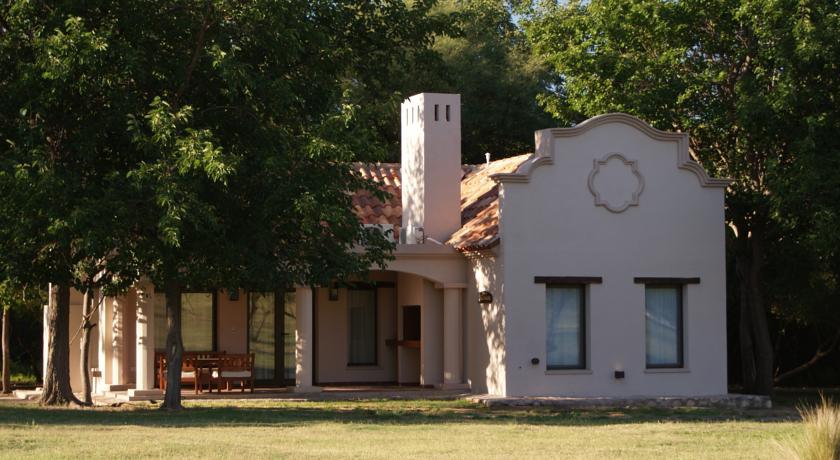 Отель Arabela Casas de Campo y Suites