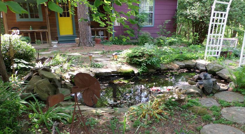 Мини-отель A Garden of Dreams Bed and Breakfast