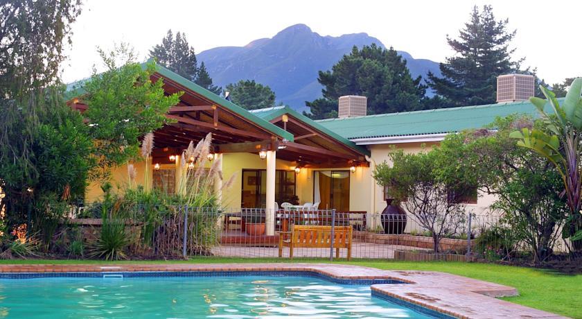 Отель Pine Lodge Resort