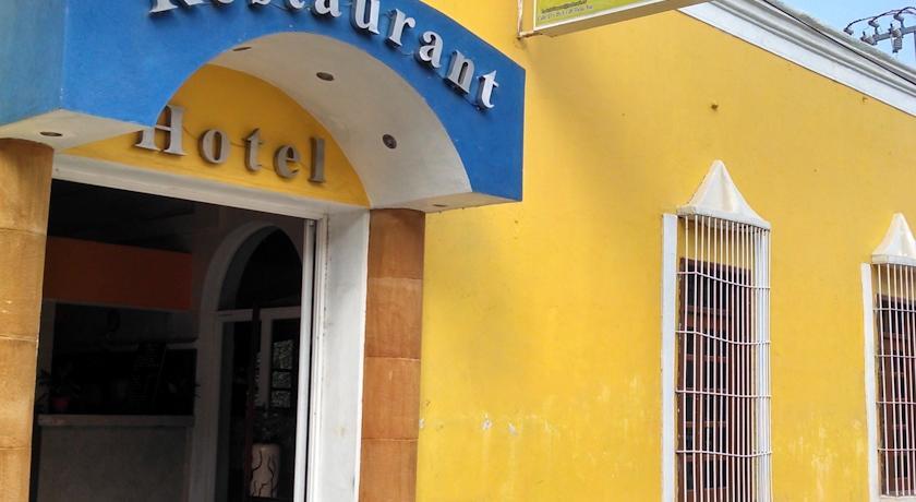 Отель Hotel Restaurant Villa Real