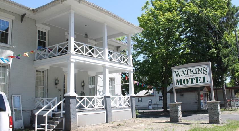 Отель Watkins Motel