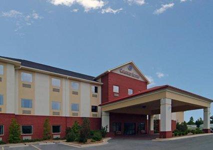 Отель Comfort Suites Batesville