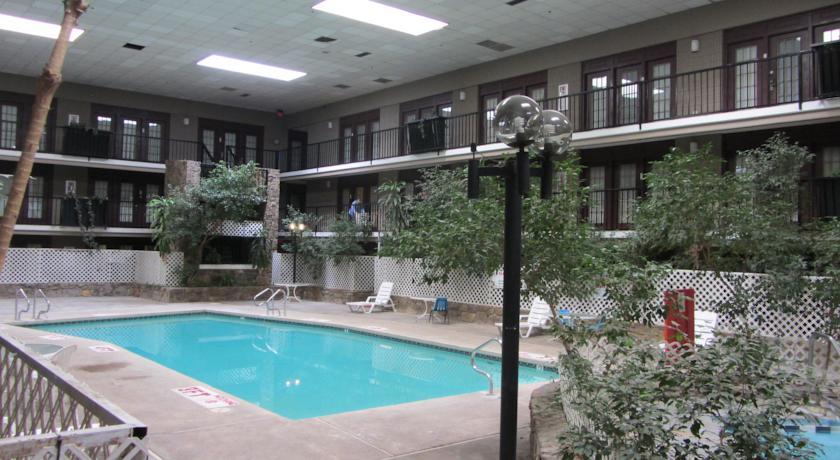 Отель La Kiva Hotel and Conference Center
