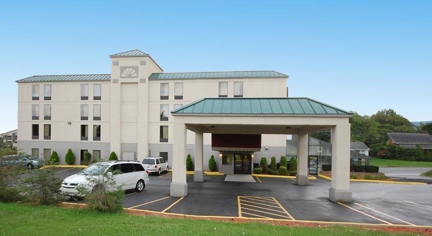 Отель Quality Inn & Suites Wytheville