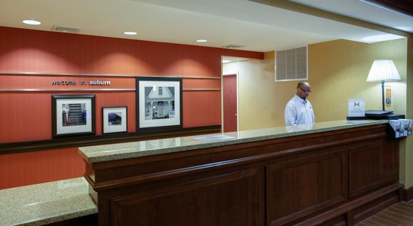 Отель Hampton Inn Auburn