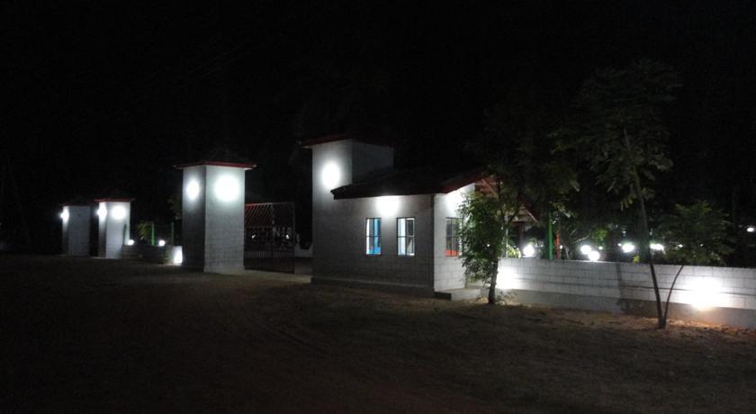 Отель Nirmaa Shadow Inn