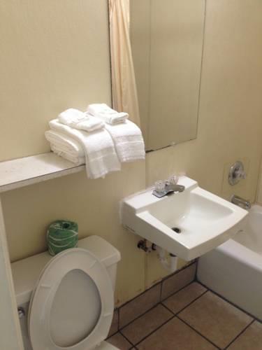 Отель Regency Inn - Terre Haute