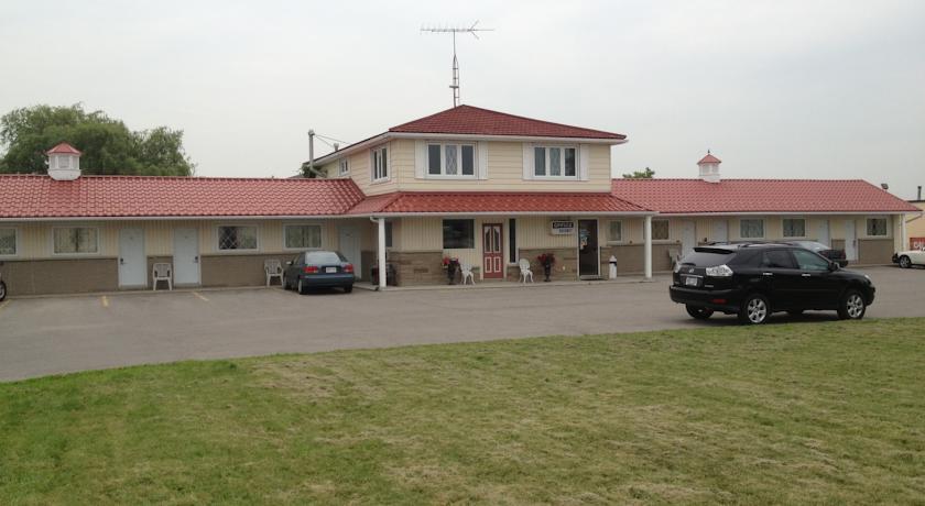 Отель Bolton Inn
