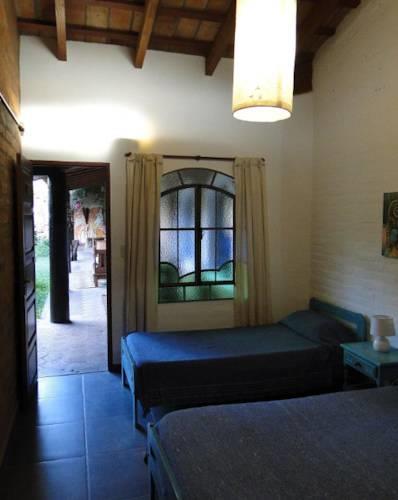 Отель Argimón Posada & Hostel