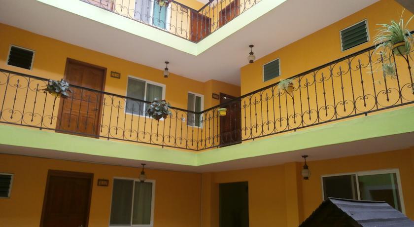 Отель Hotel Anber