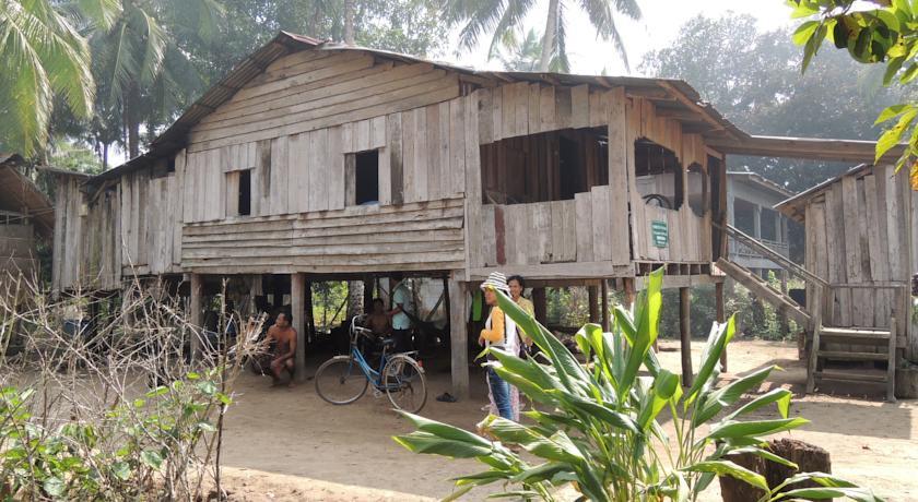 Отель Banded Kingfisher Homestay