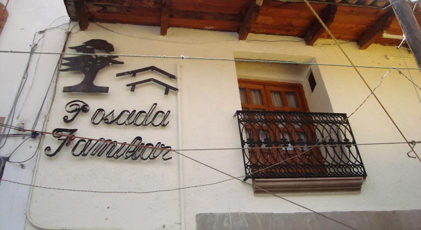 Отель Posada Familiar María Dolores