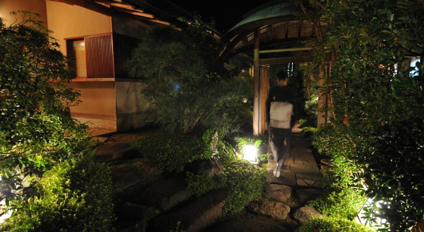 Отель Atamisekitei Annex Sakuragaokasaryo