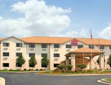Отель Ramada Limited Fairborn