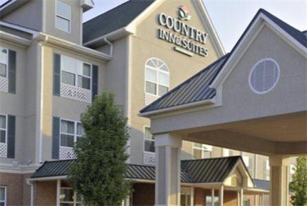 Отель Country Inn & Suites By Carlson Toledo South