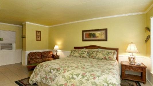 Отель Shark Reef Resort Motel & Cottages