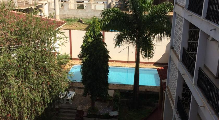 Отель Kilimanjaro Crane Hotel