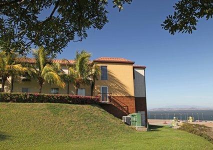 Отель Comfort Inn Real La Union