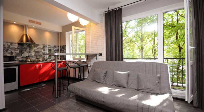 LOFT78 Red Doors