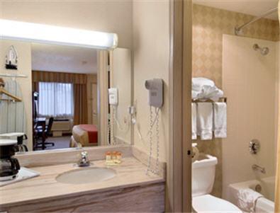 Отель Days Inn Federal Way