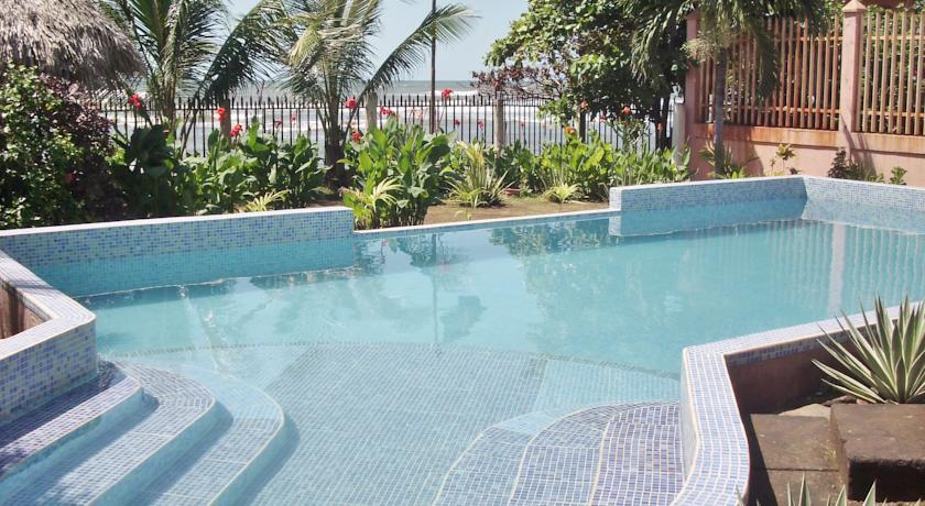 Отель Hotel Casa de Pacifico Masachapa Playa