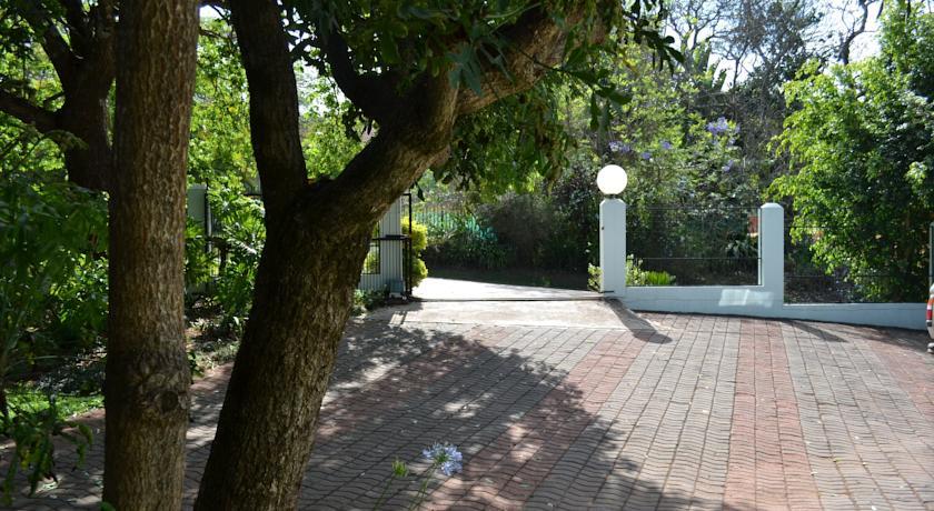Мини-отель Silvermist Guesthouse