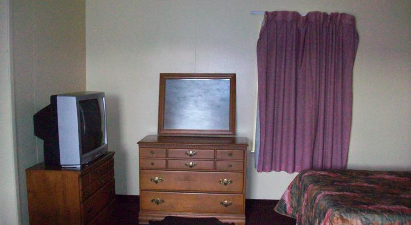 Отель Skyland Inn - Bristol