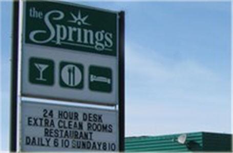 Отель Springs Motor Inn