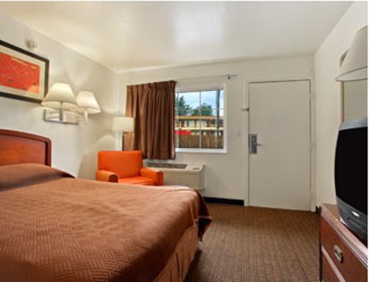 Отель Travelodge - Nashville