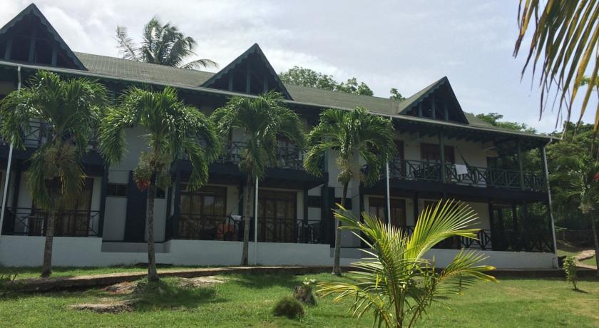 Отель South West Bay Cabañas