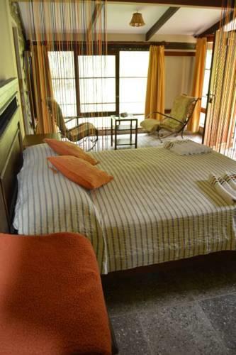 Отель Hotel de Selva El Puente