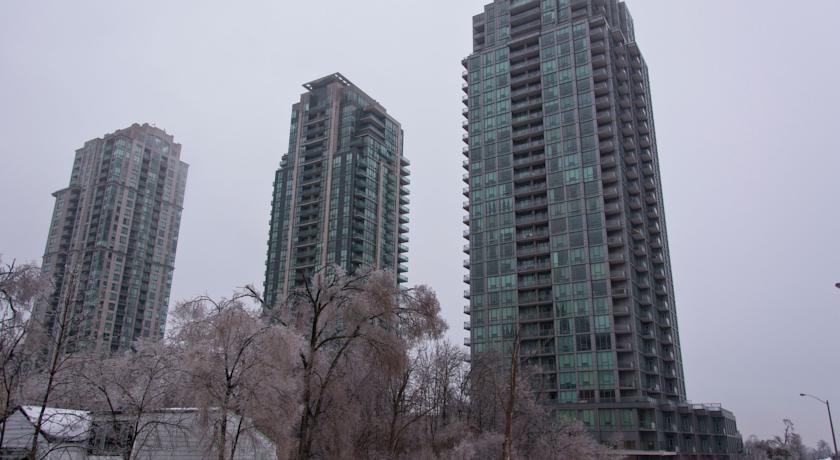 Апартаменты Maplewood Furnished Suites
