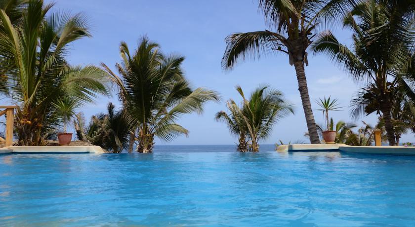 Отель Mancora Beach Bungalows