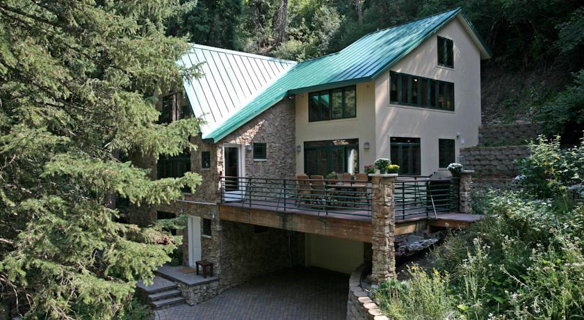 Апартаменты Wild Wood by Stewart Mountain Lodging
