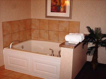 Отель Hampton Inn & Suites Wilmington
