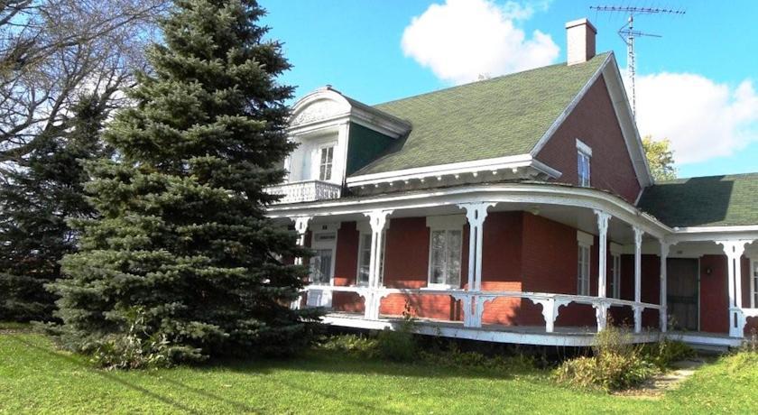 Мини-отель Gîte la Maison Ferron