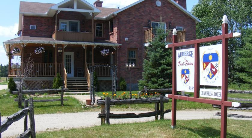 Отель Auberge Le Saint-Bohème