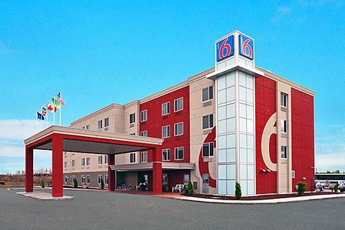Отель Motel 6 - Moosomin
