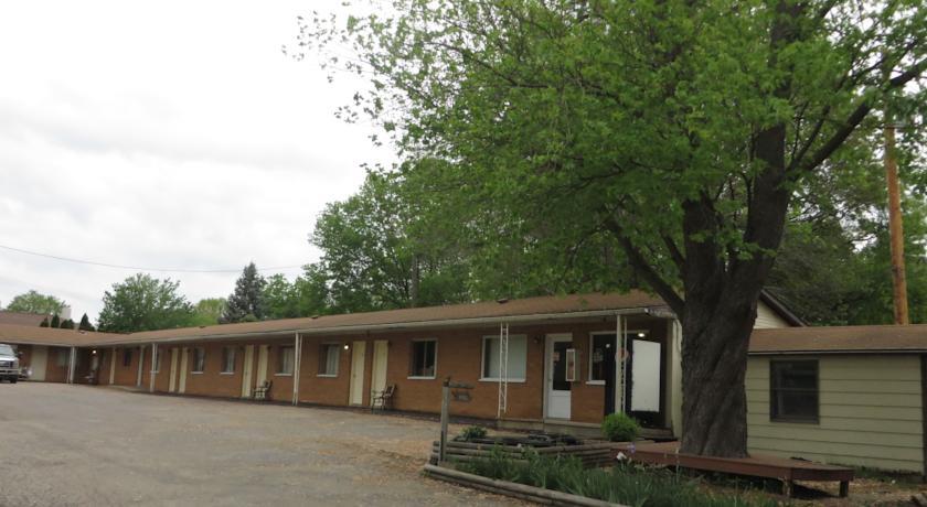 Отель Crossroads Motel Rushville