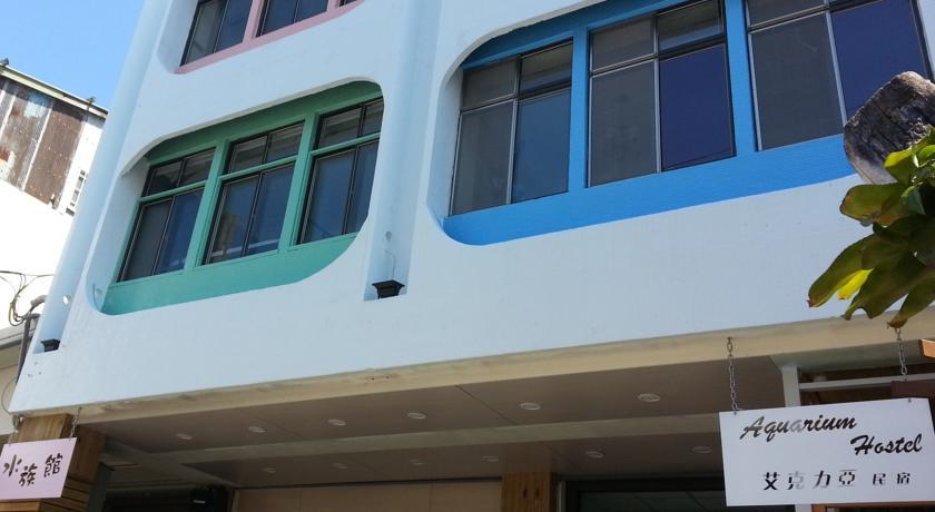 Aquarium Hostel