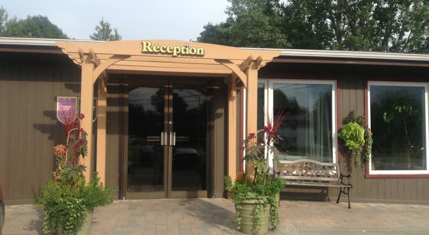 Отель Motel L'Abri