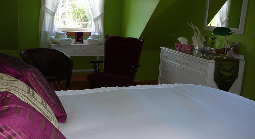 Мини-отель June's B&B By the Sea
