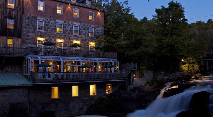 Отель Wakefield Mill Inn & Spa