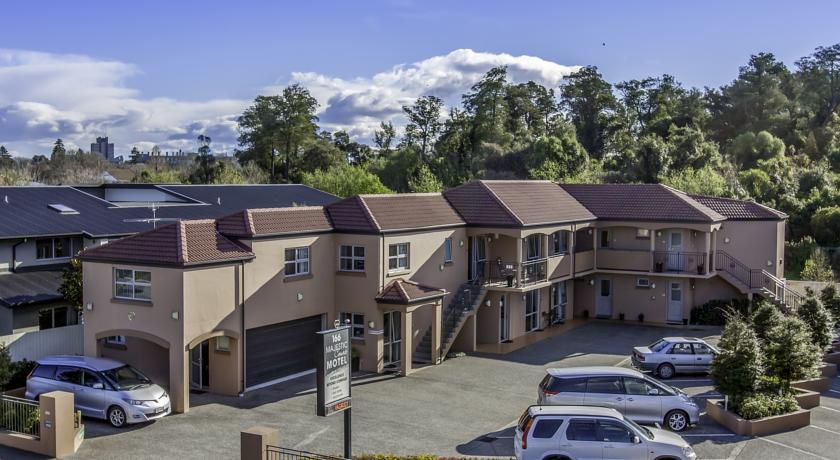 166 Majestic Court Motel