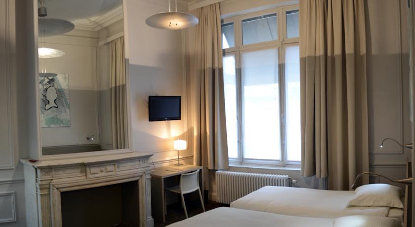 Отель Hotel Du Congres