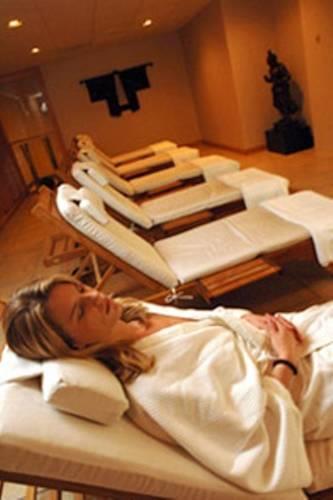 Отель Avila Luxury Suites