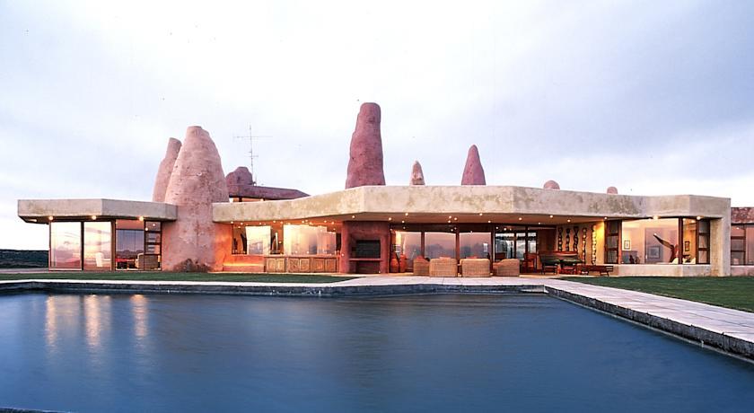 Вилла Sandcastle Villa