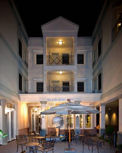 Отель Blue Bay Inn